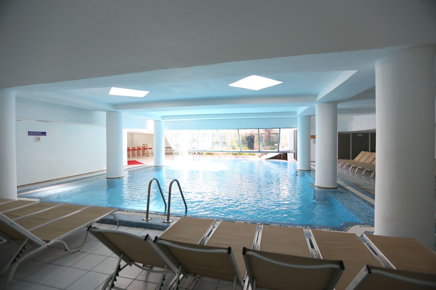 Izer Hotel & Beach Club