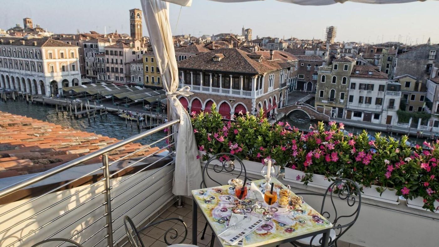 Ca-Sagredo-Hotel-Terrace-40