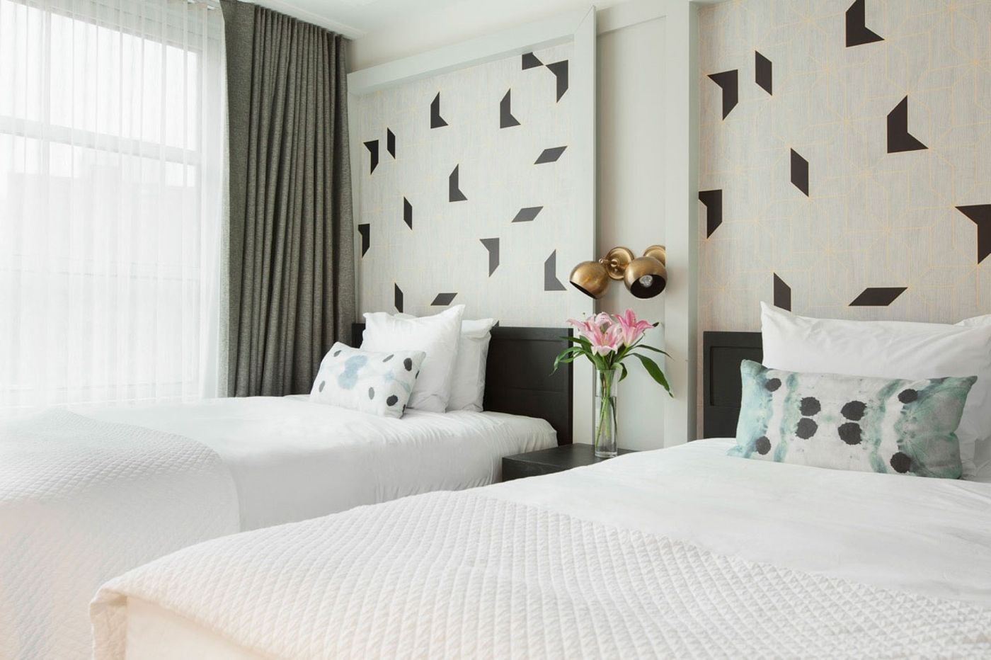 The-Tillary-Hotel-Brooklyn-Room-7