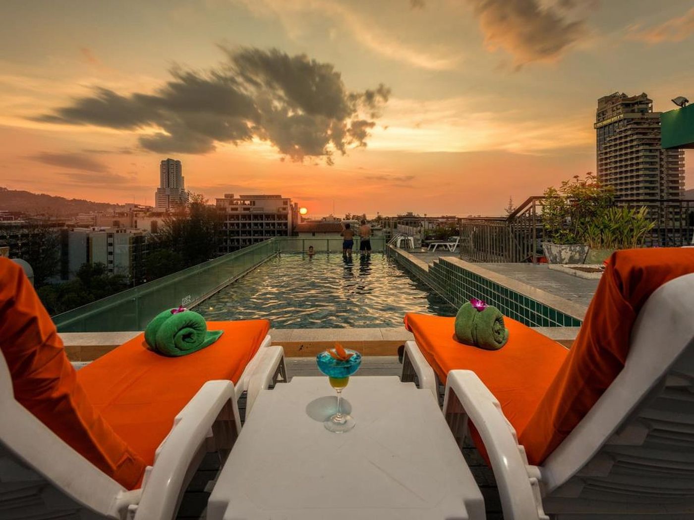 APK-Resort-And-Spa-Pool-3