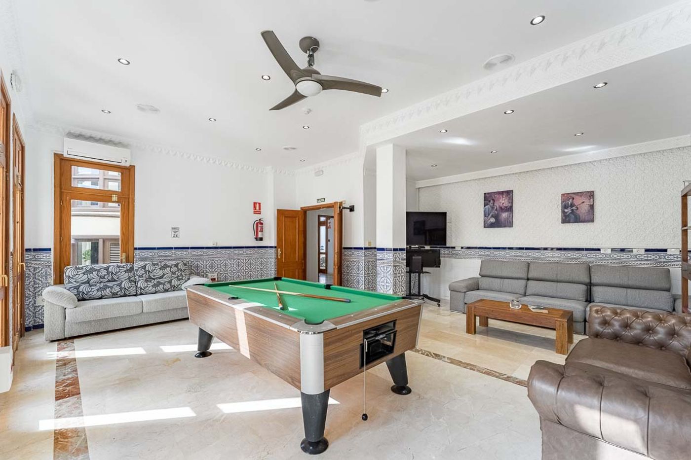 Klayman Olivina Apartments