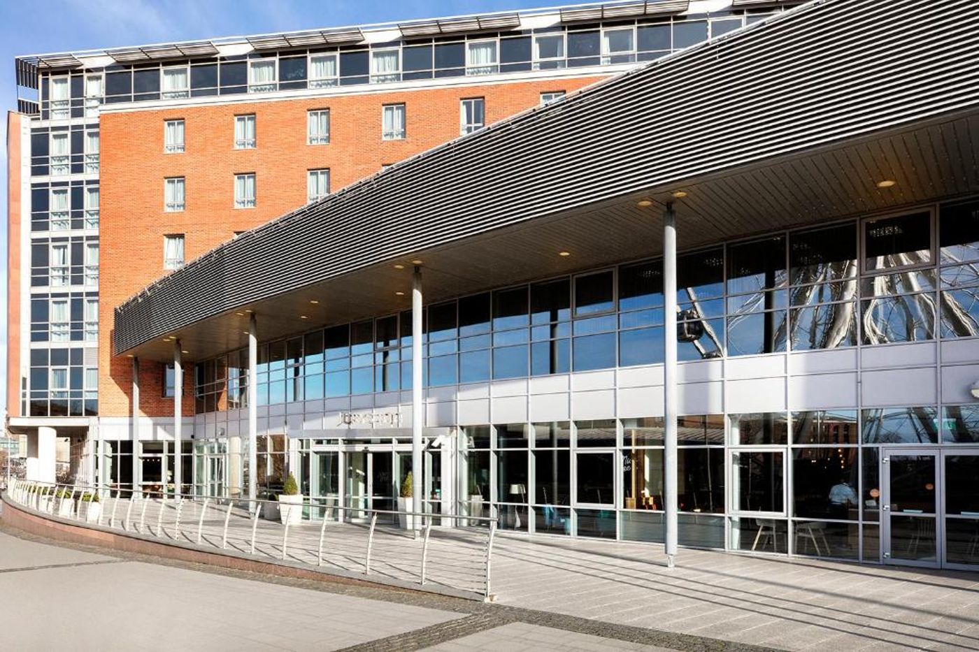 Leonardo Hotel Liverpool - Formerly Jurys Inn-United Kingdom-LIVERPOOL-General view-2