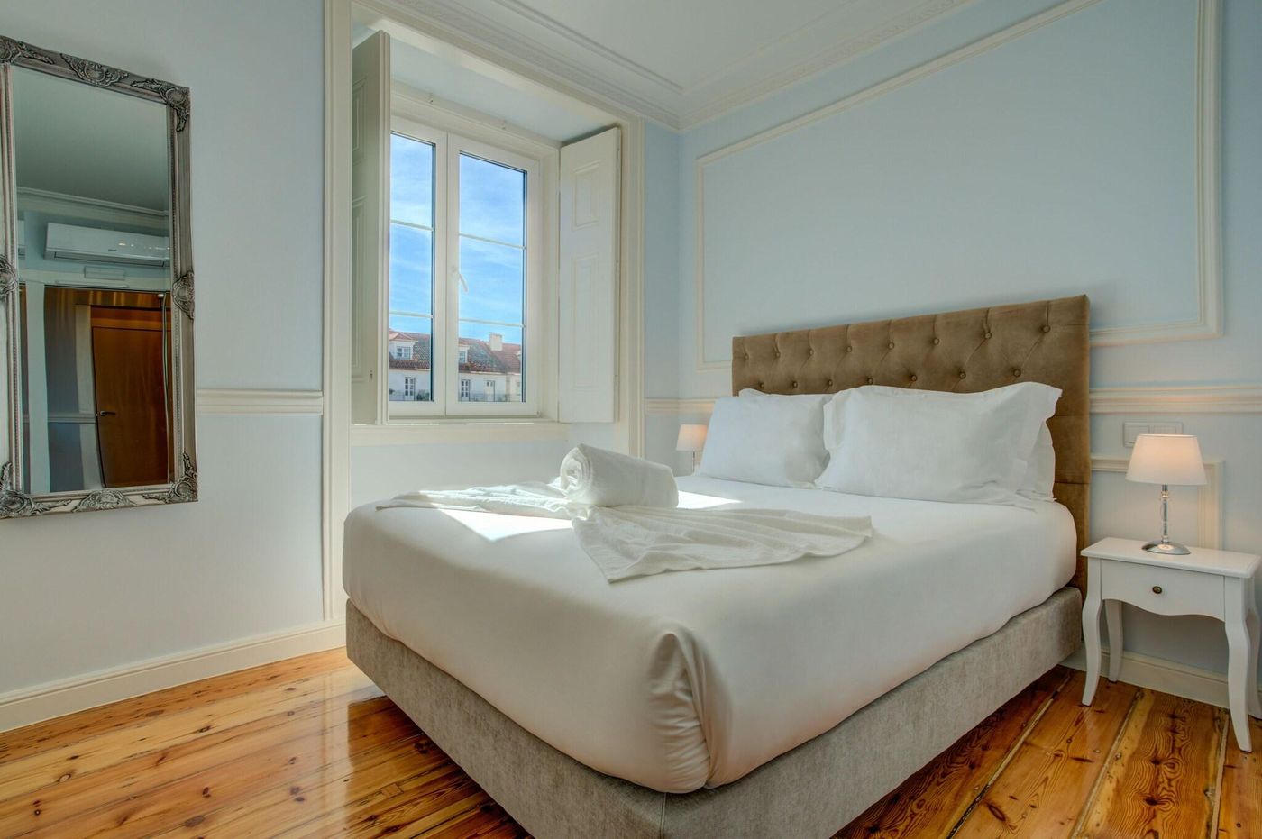 Solar-Dos-Poetas-Room-38