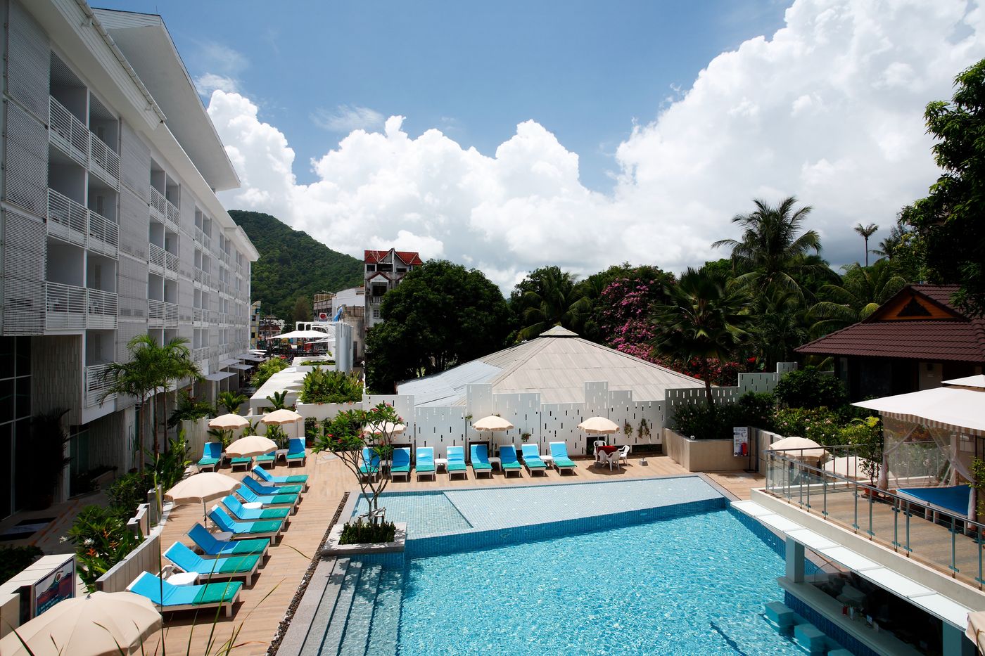 Peach-Hill-Resort-Pool-5