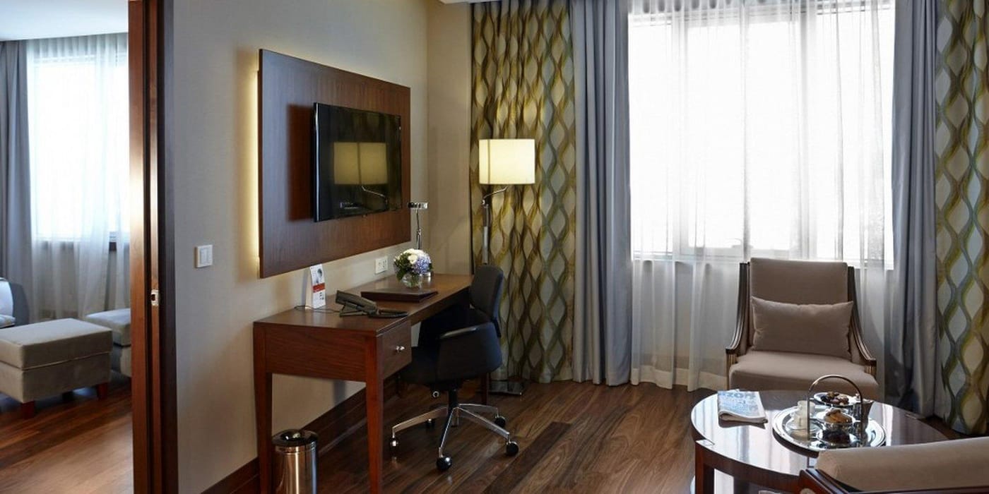 Crowne-Plaza-Istanbul-Oryapark-Room-33
