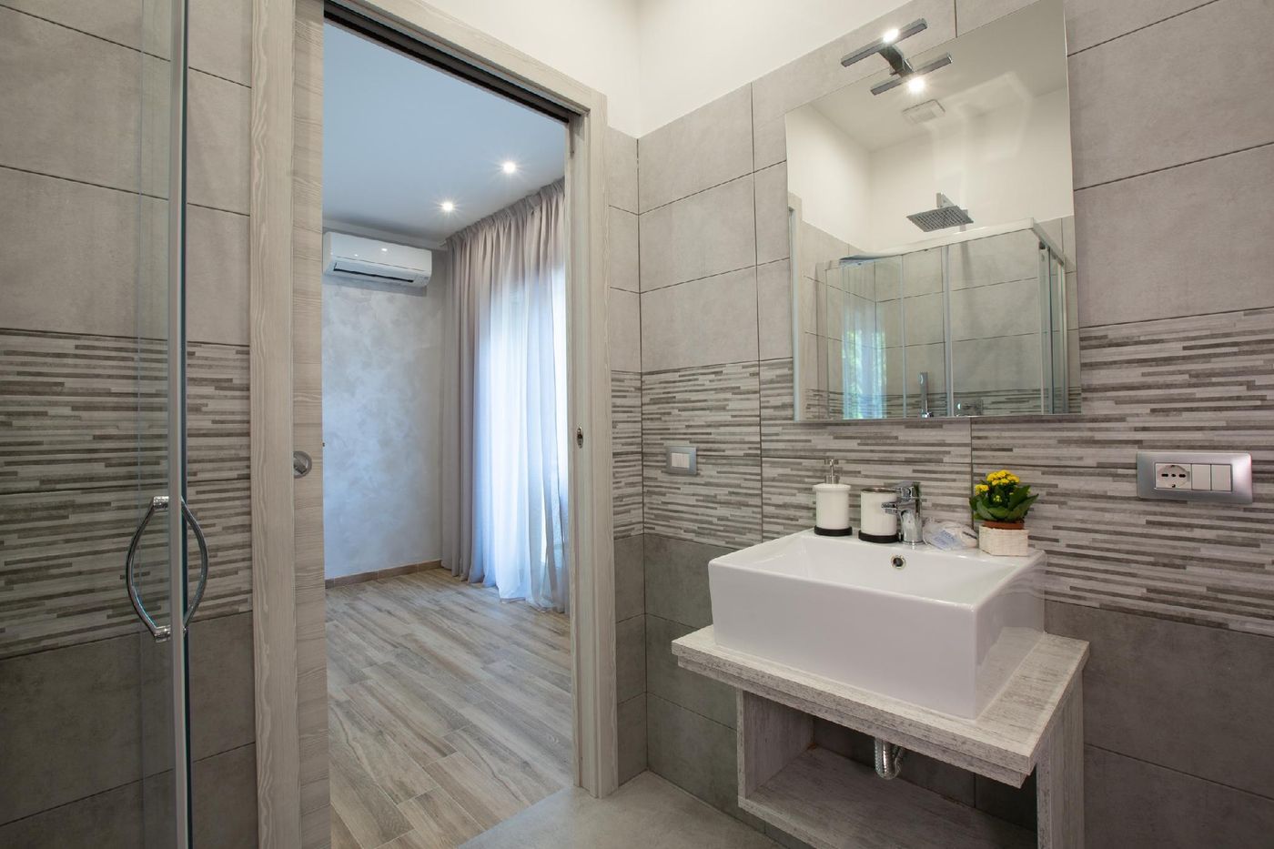 Vatican-City-Relais-Room-43