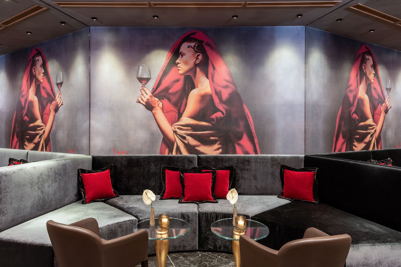 Leonardo-Royal-Hotel-Venice-Mestre-Lobby-13