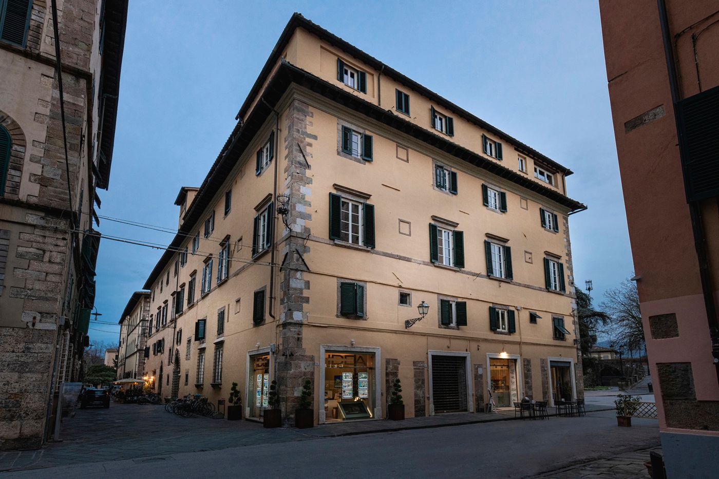 Grand Universe La Residenza-Italy-Lucca-General view-4