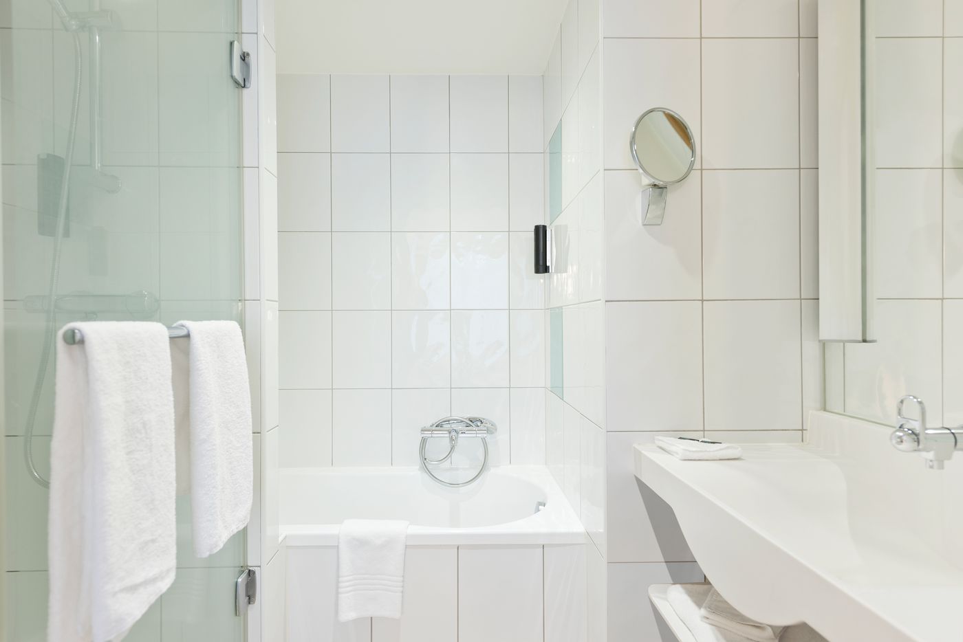 Novotel-Geneve-Centre-Room-26