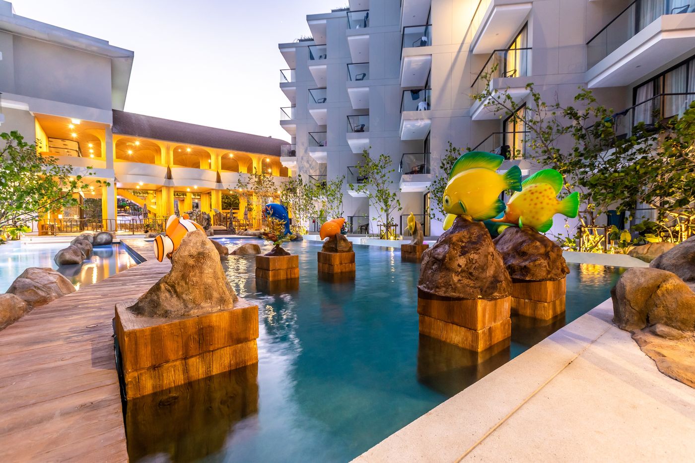 Phuket-Emerald-Beach-Resort-Pool-9