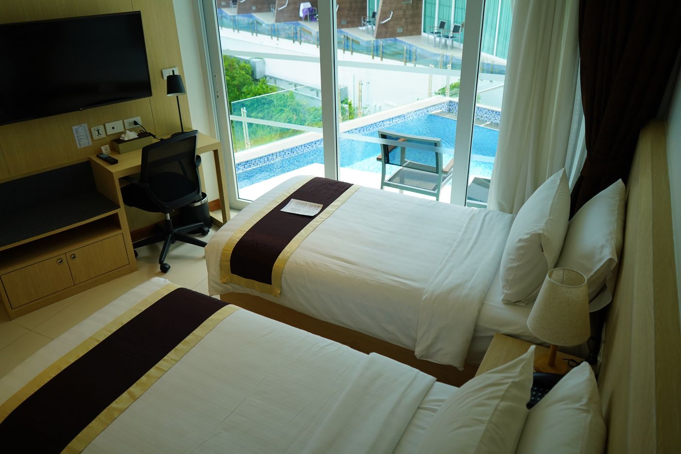 The-Beachfront-Hotel-Phuket-Room-36