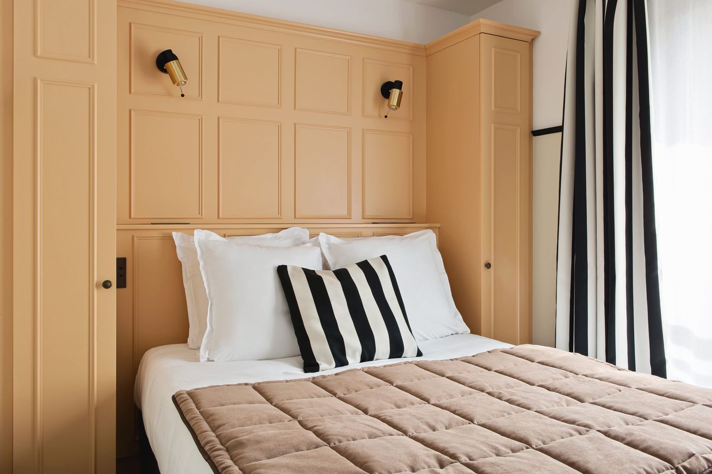 New-Hotel-Lafayette-Room-4