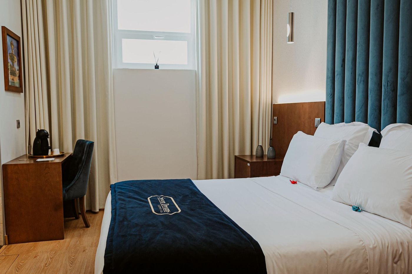 Seven-Dreams-Suites-Room-10