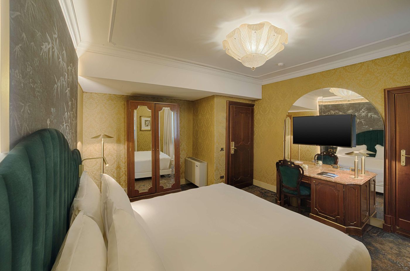 NH-Venezia-Santa-Lucia-Room-27