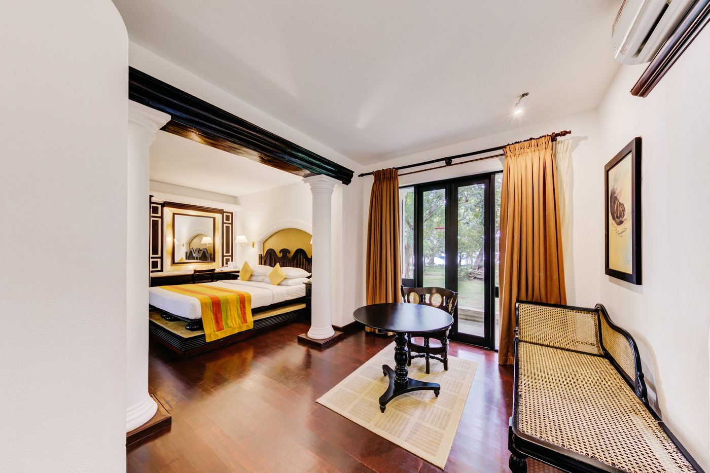 Cinnamon-Lodge-Habarana-Room-28