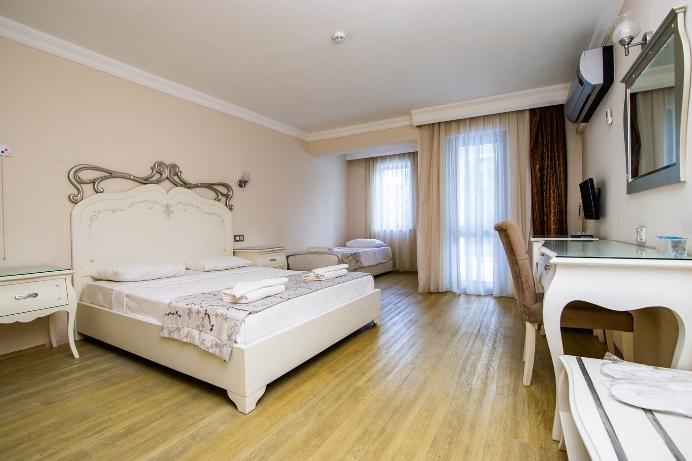 Sentinus Beach Hotel