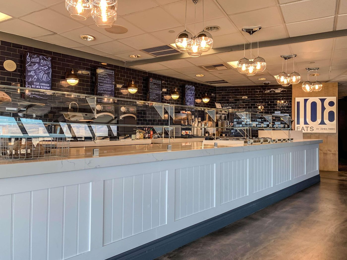 The-Strat-Hotel--Casino---Tower-Restaurant-57