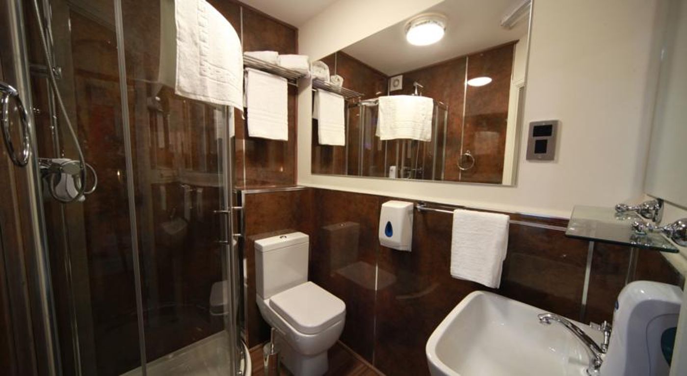 Le Ville Hotel-United Kingdom-Manchester-General view-6