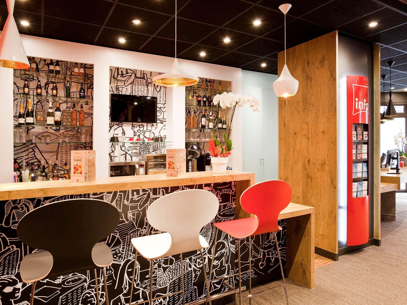 ibis-Paris-Gare-de-lEst-TGV-Bar-18
