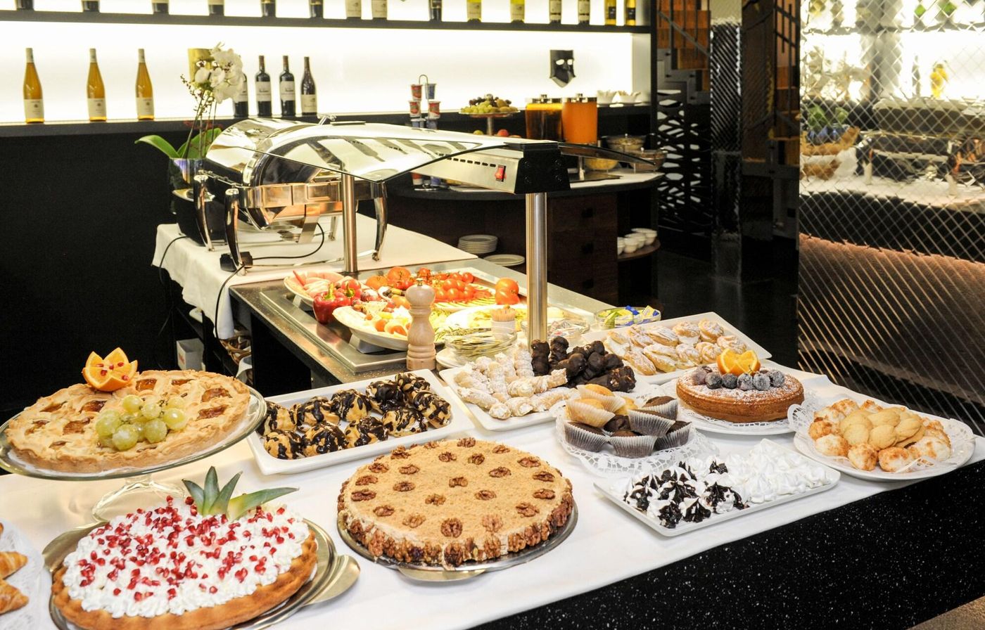 Myo-Hotel-Mysterius-Restaurant-33