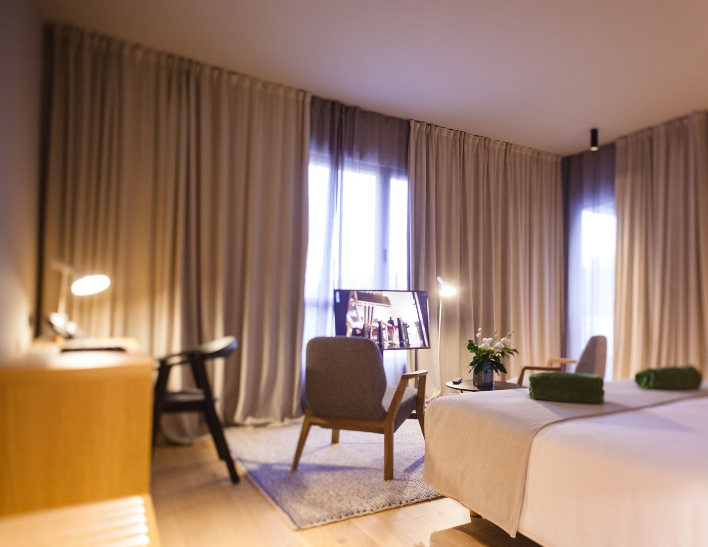 One-Suite-Hotel-Room-31