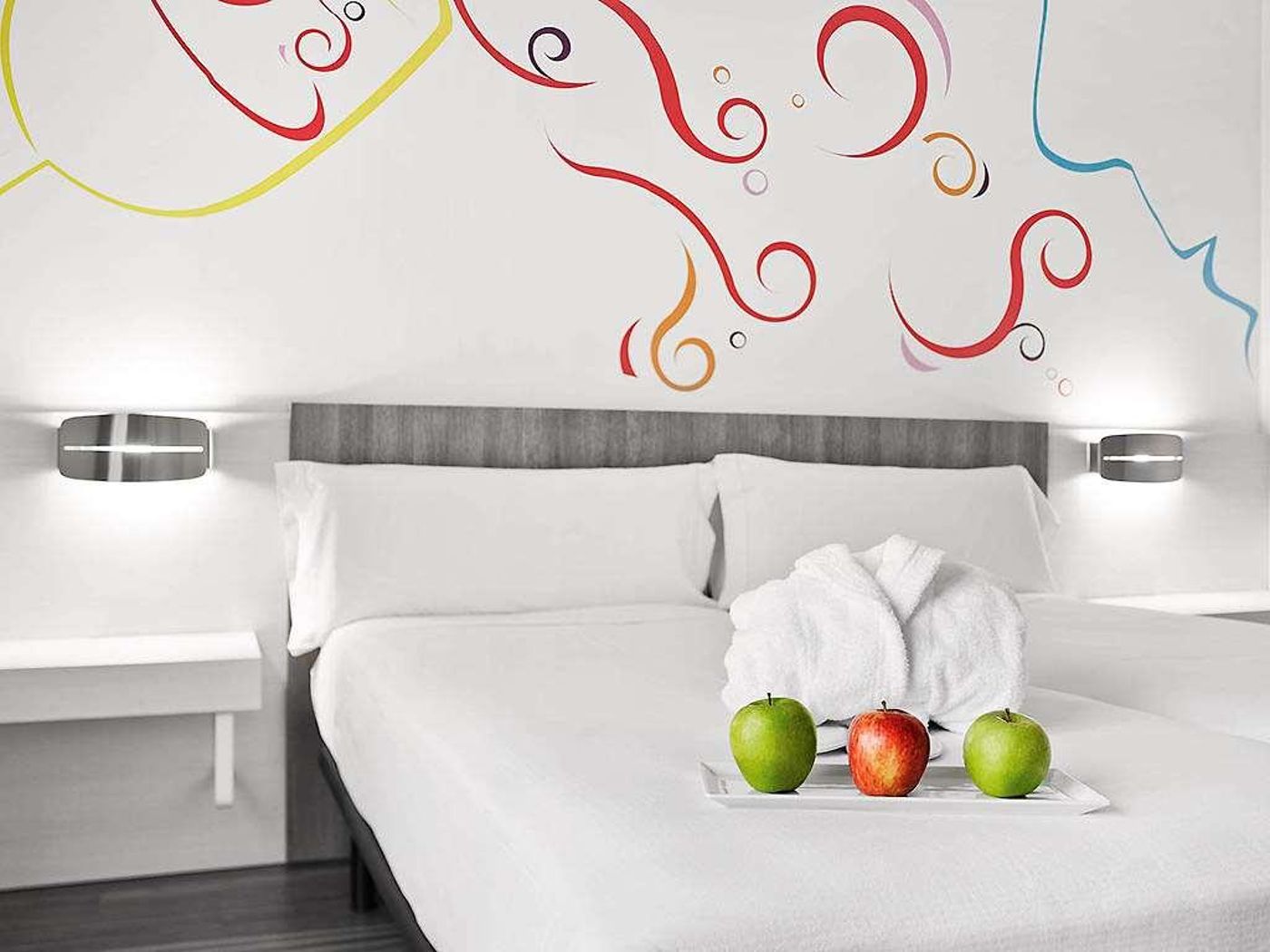 Ibis-Styles-Madrid-Prado-Room-36
