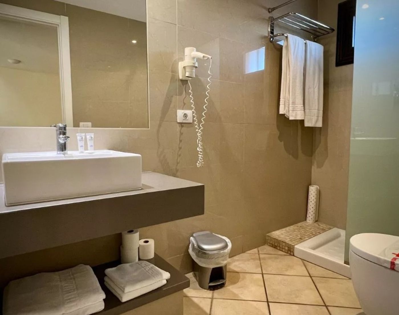 10.12.25 ONA Pearly Grey- new