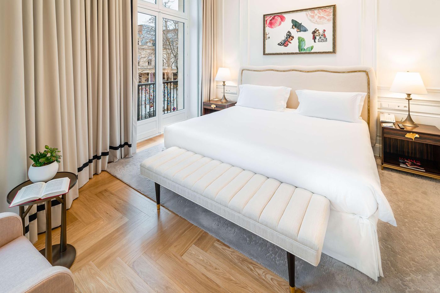 Hotel-du-Louvre-in-the-Unbound-Collection-by-Hyatt-Room-36