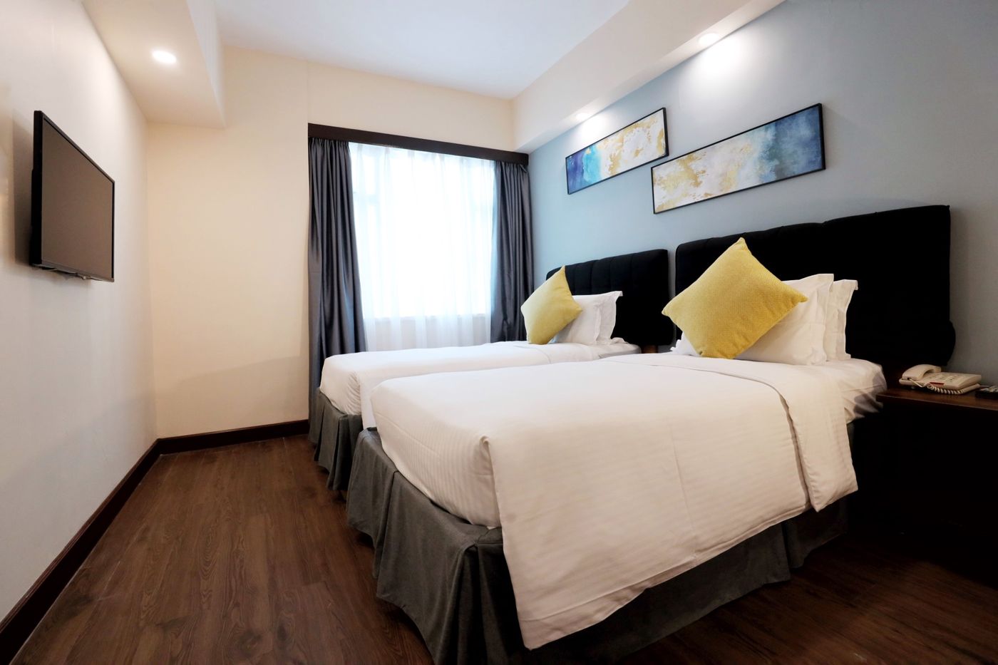 The-Imperial-Hong-Kong-Room-14