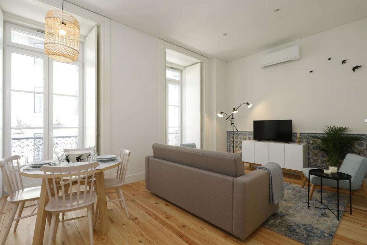 Montebelo-Lisbon-Downtown-Apartments-Room-7
