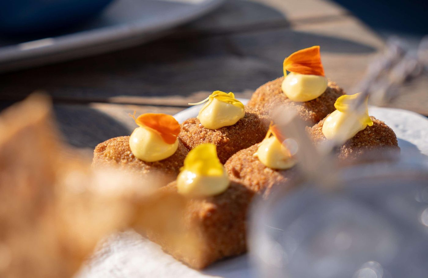 Canopy-by-Hilton-Cannes-Restaurant-16