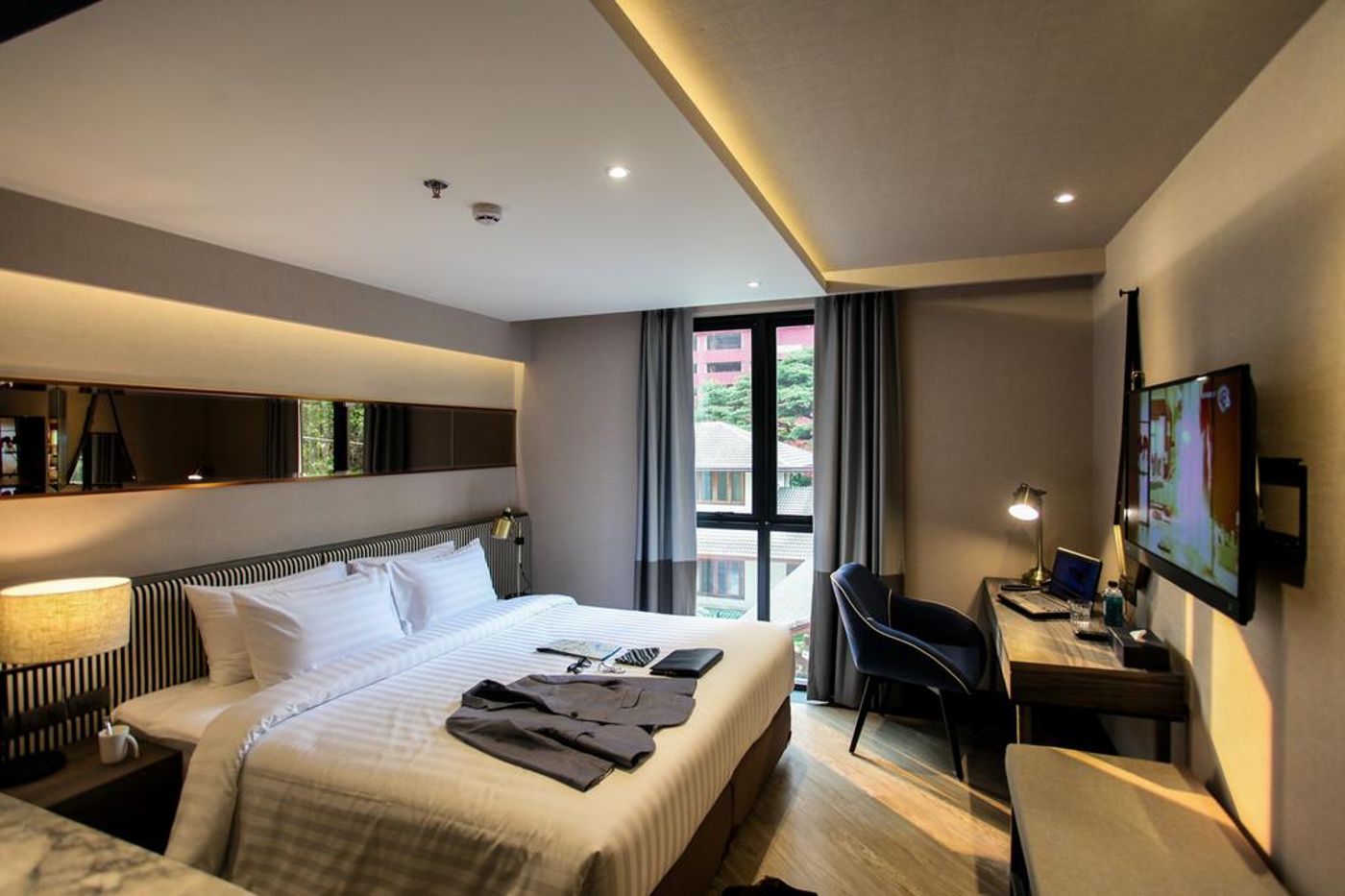 Vince-Hotel-Pratunam-Room-37
