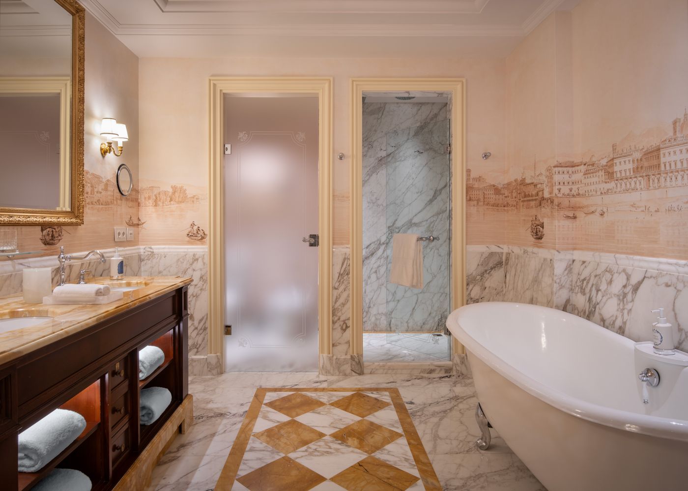 Four-Seasons-Hotel-Florence-Room-47