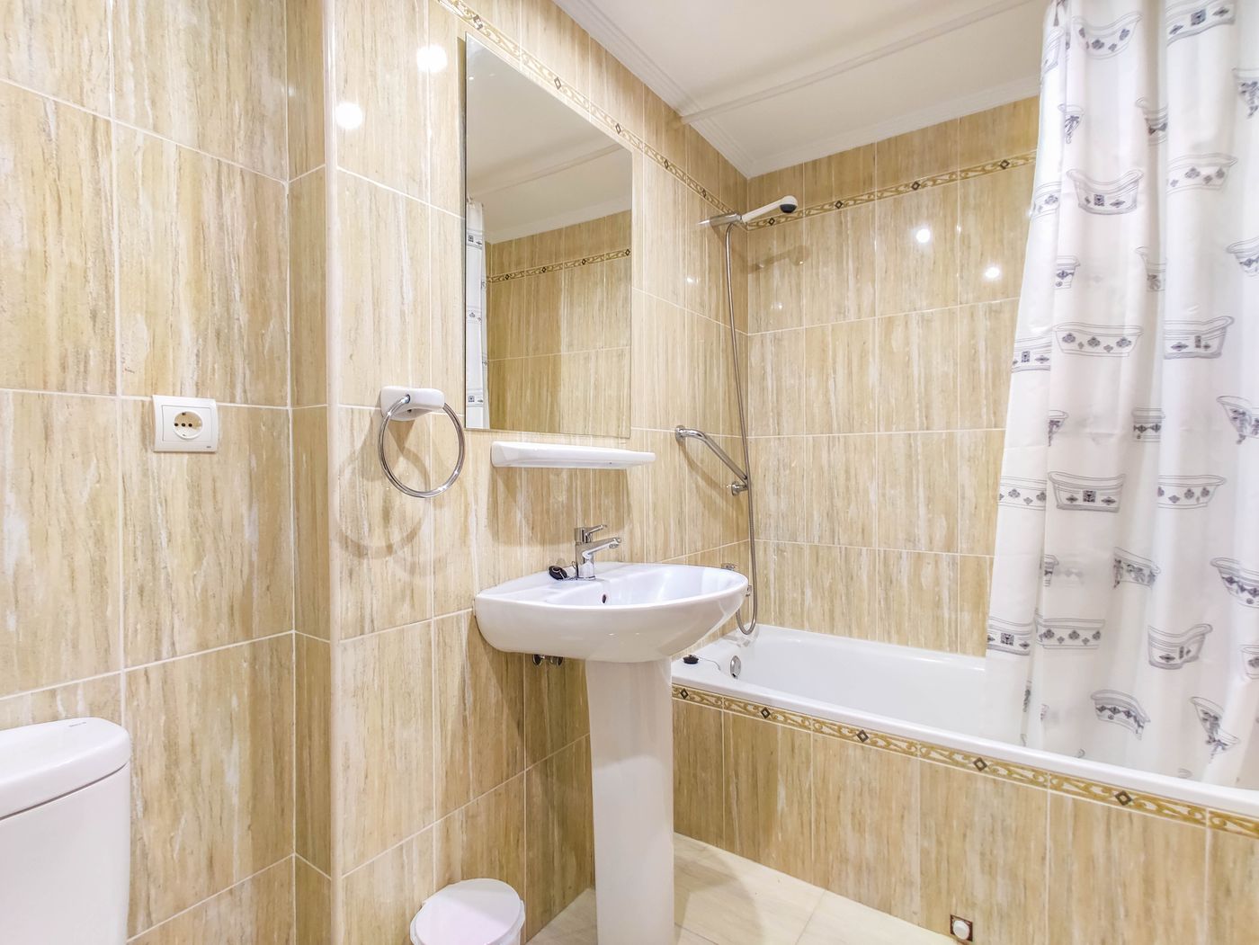 Apartments-Picasso-Room-20