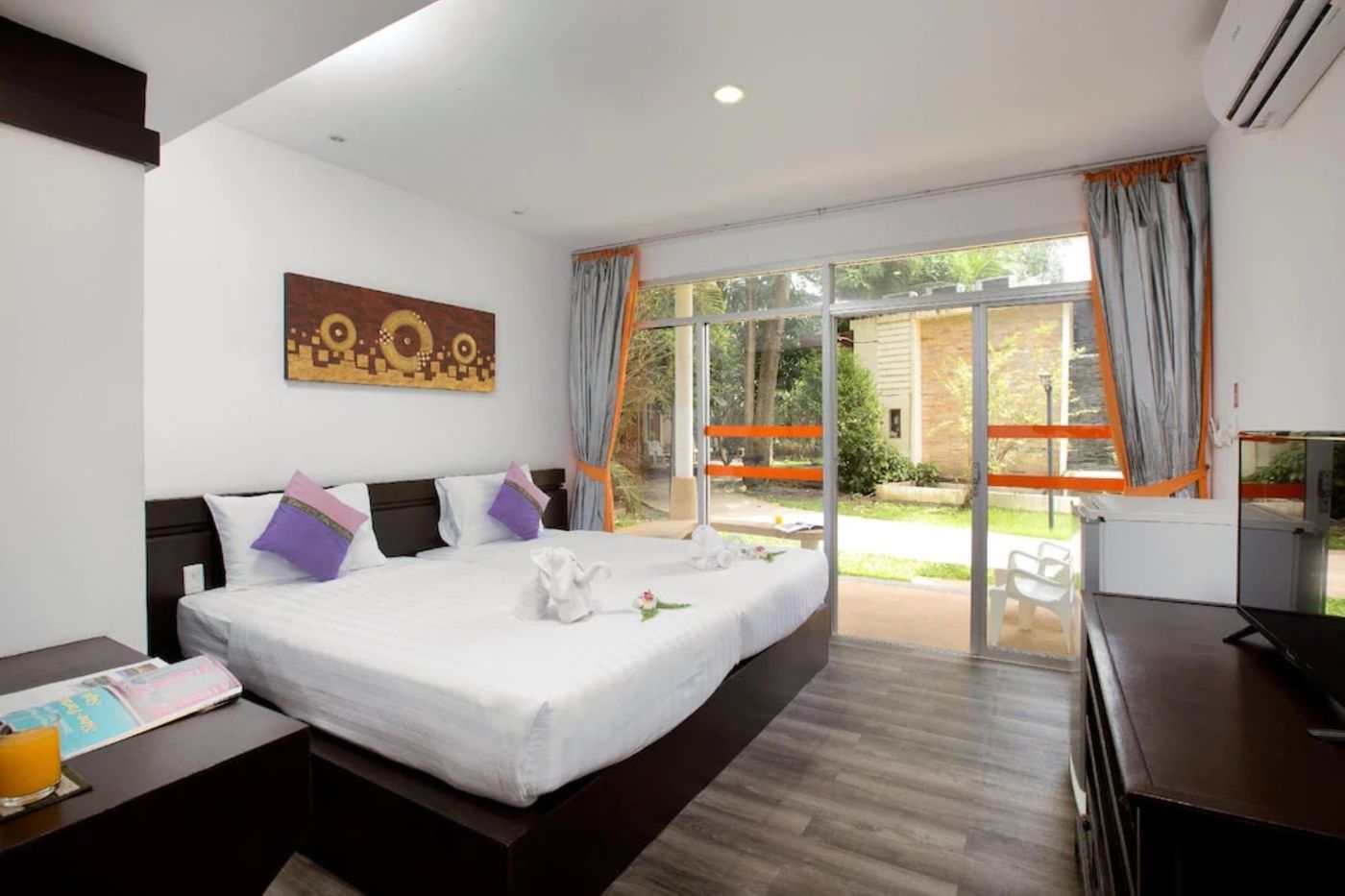 Phuket-Sea-Resort-SHA-by-ZUZU-Room-26