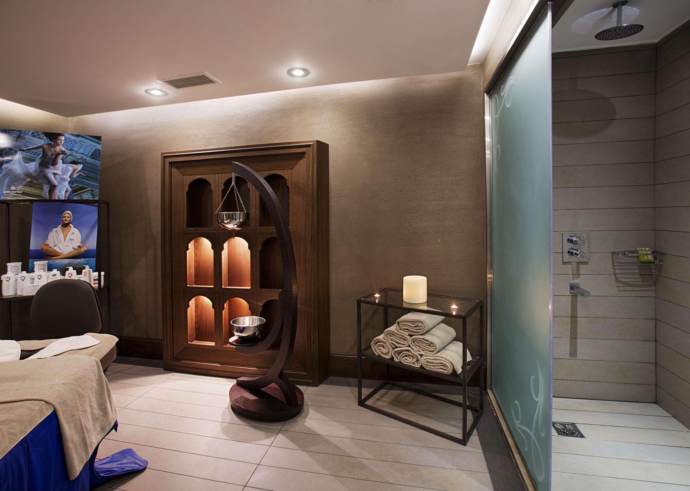 DoubleTree-by-Hilton-Istanbul---Avcilar-Sports-and-Entertainment-32