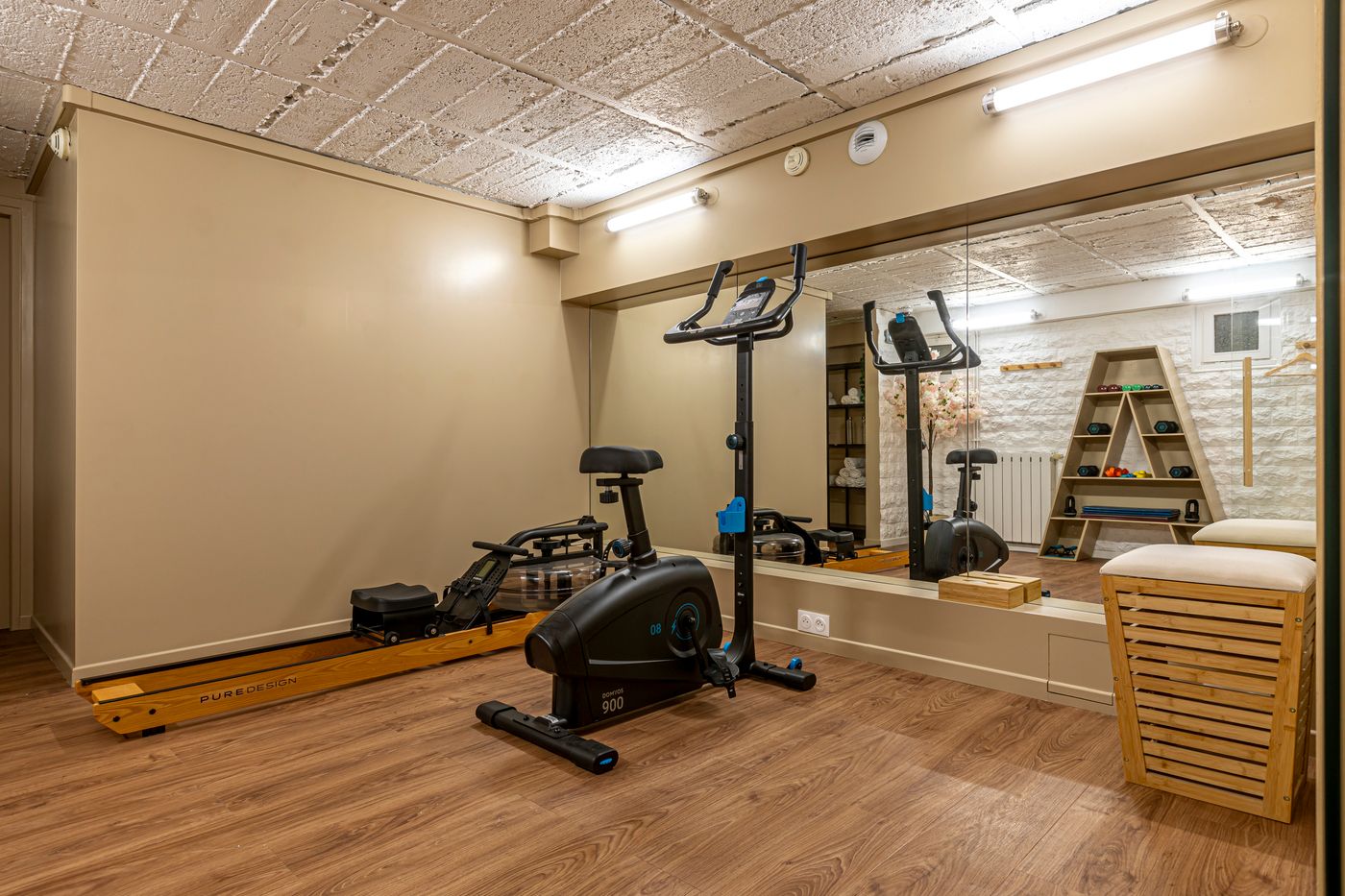 Hotel-Alpha-Paris-Eiffel-by-Patrick-Hayat-Sports-and-Entertainment-68