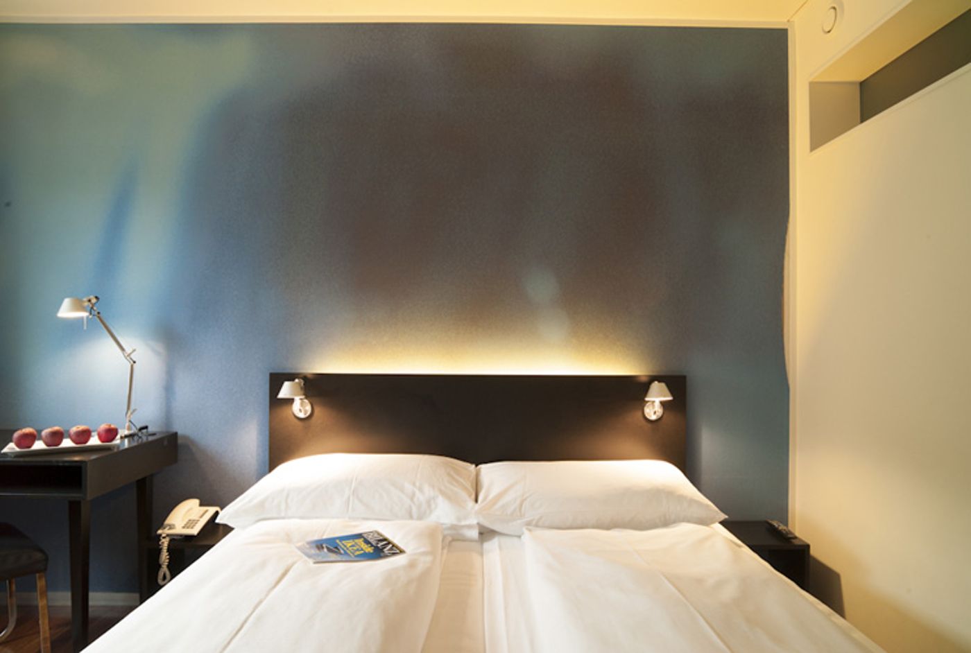 Hotel Montana – contactless self check-in-Switzerland-ZURICH-Room-8