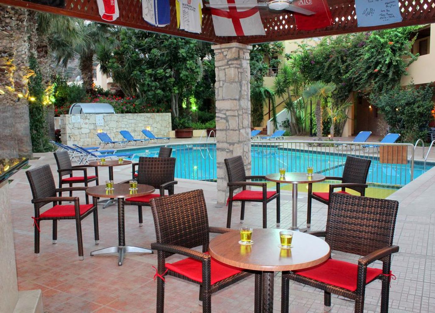 Latania-Studios---Apartments-Restaurant-17