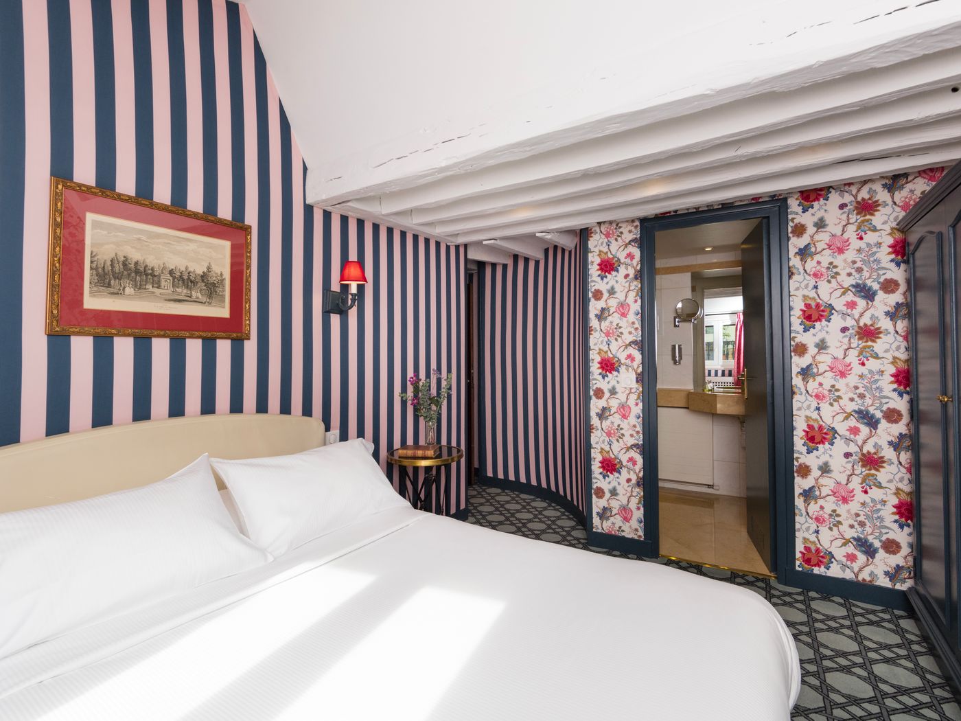 Saint-Germain---Paris-Room-31