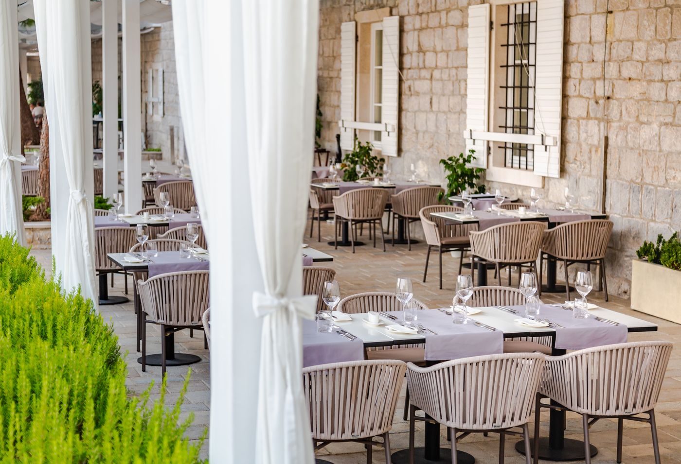 Lazure-Hotel---Marina-Restaurant-21