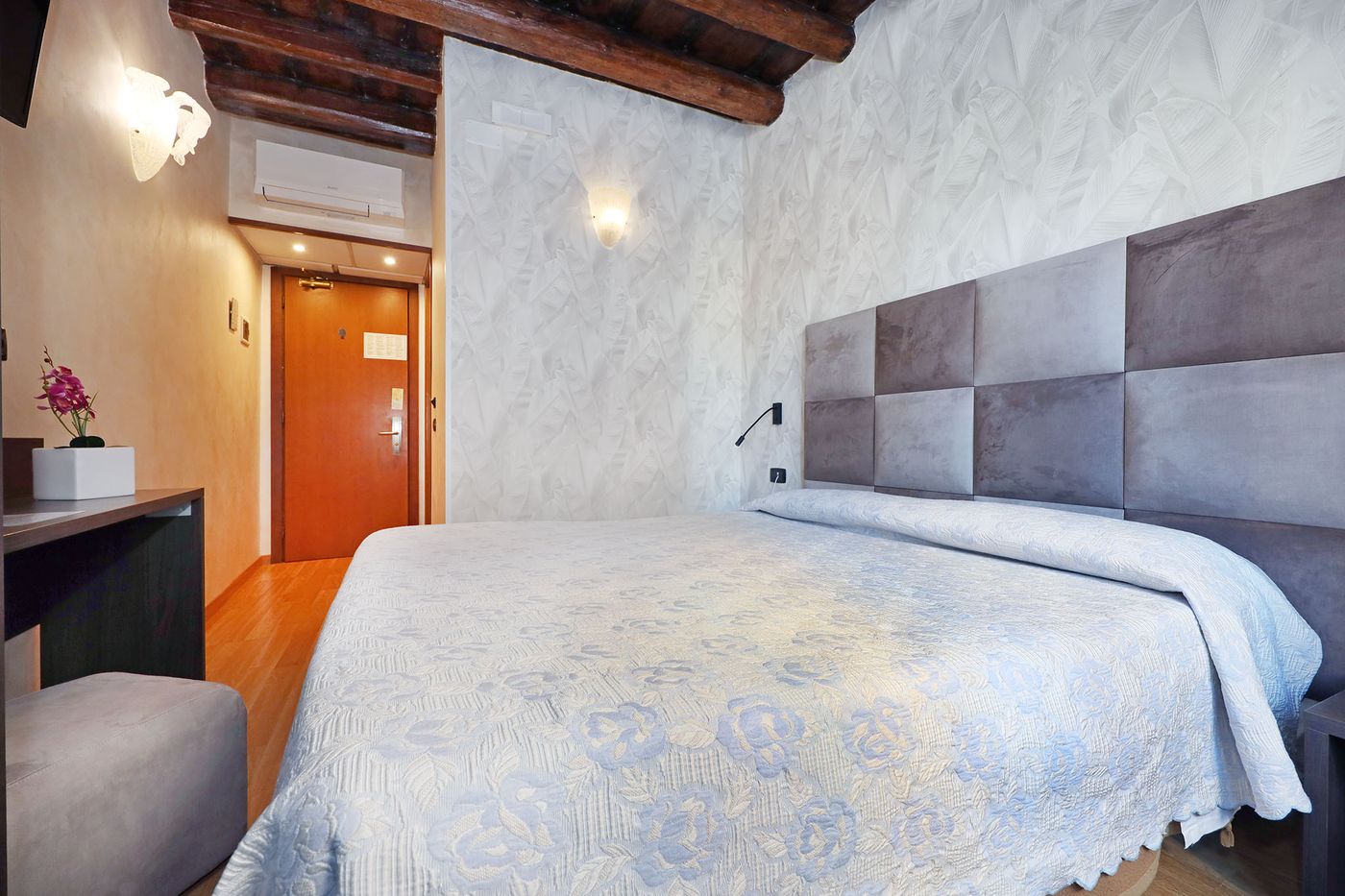 Rimini-Hotel-Room-23