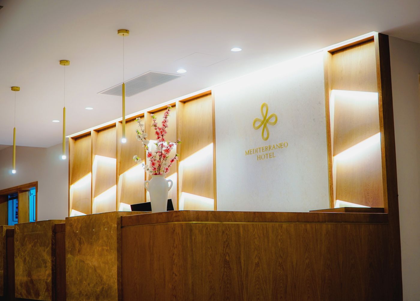 Mediterraneo-Hotel-Lobby-63