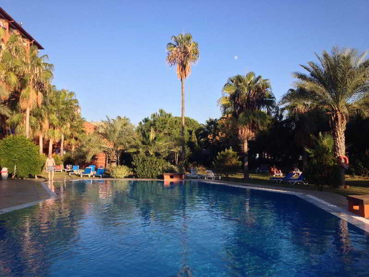 Club-Turtas-Beach-Hotel-Pool-10