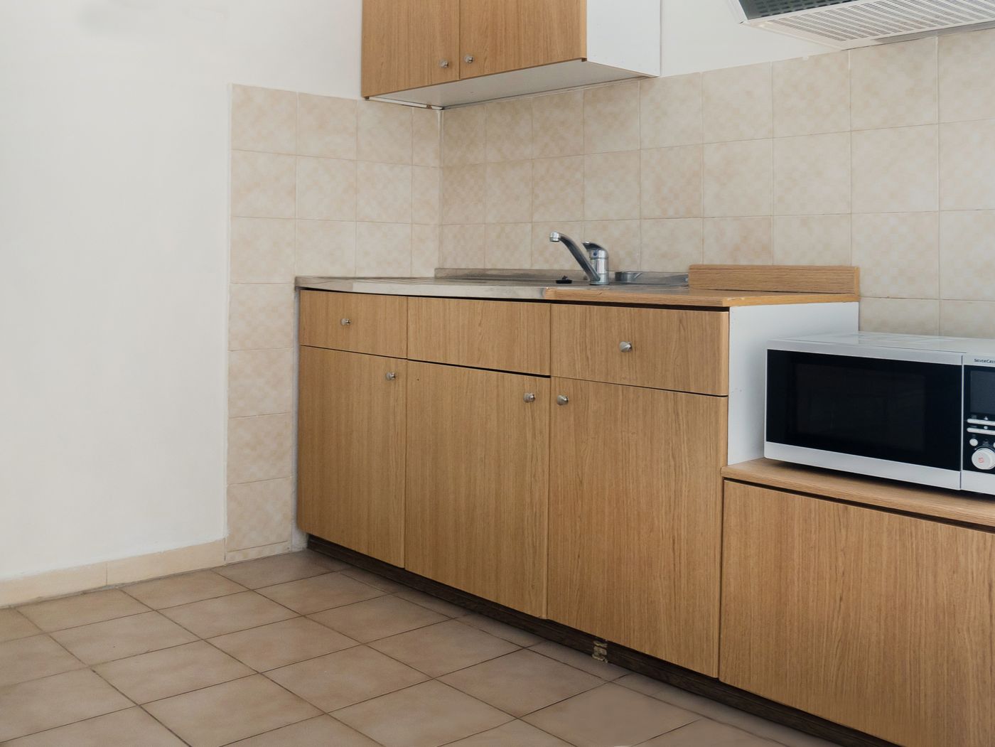 Qawra-Point-Holiday-Complex-Room-10