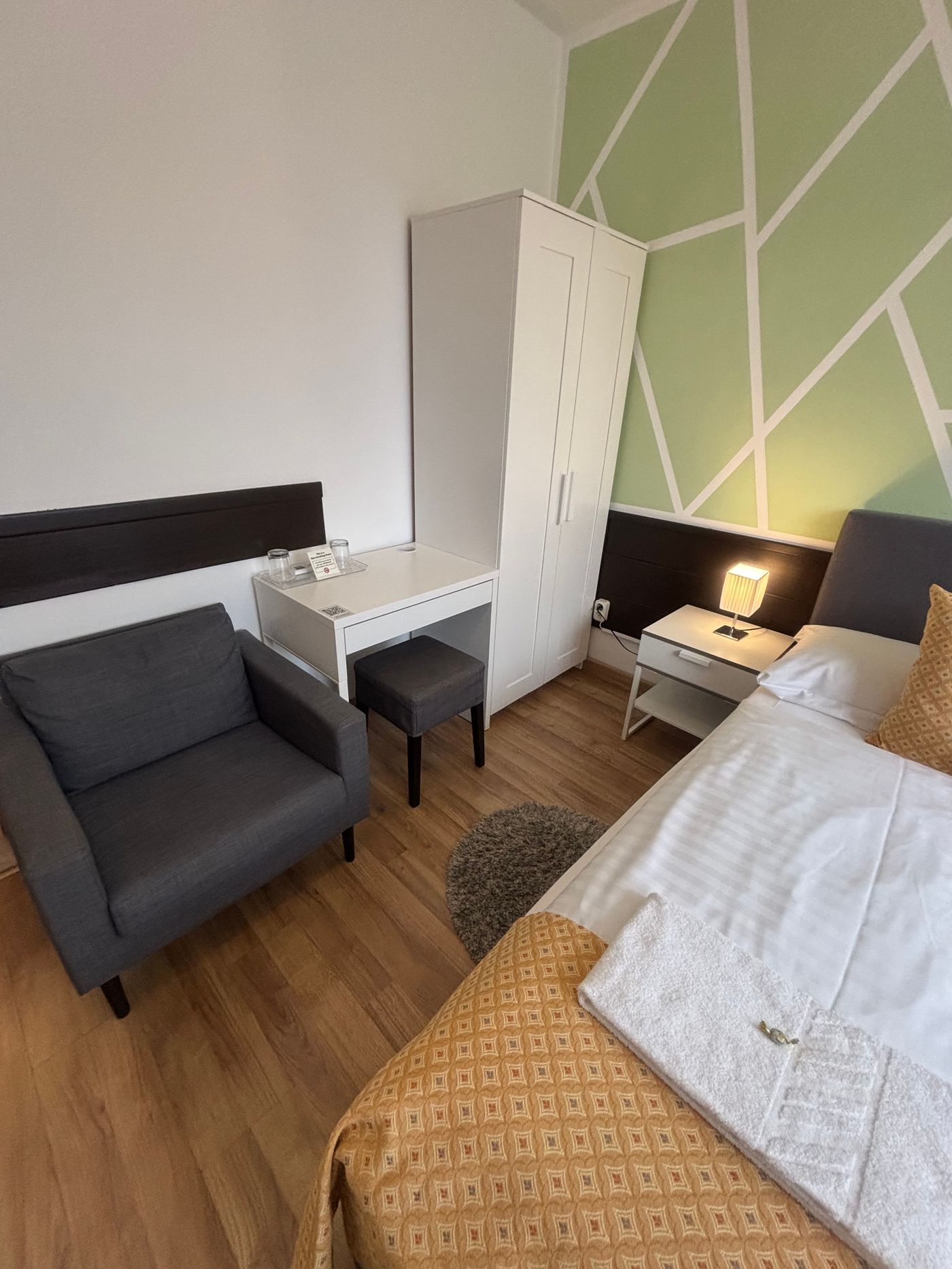 Gloria-Budapest-City-Center-Room-33