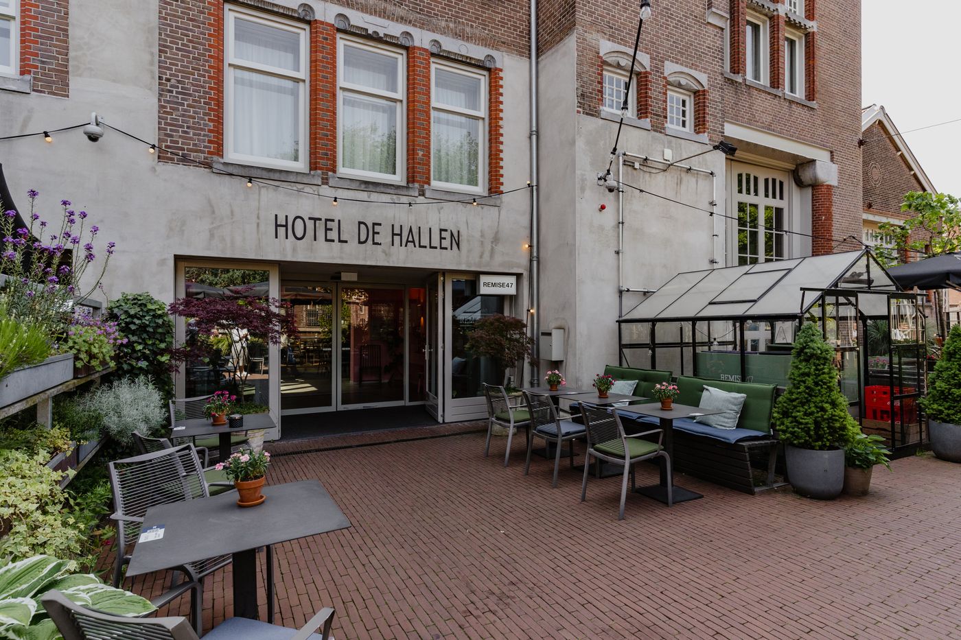 Hotel-De-Hallen-Terrace-5