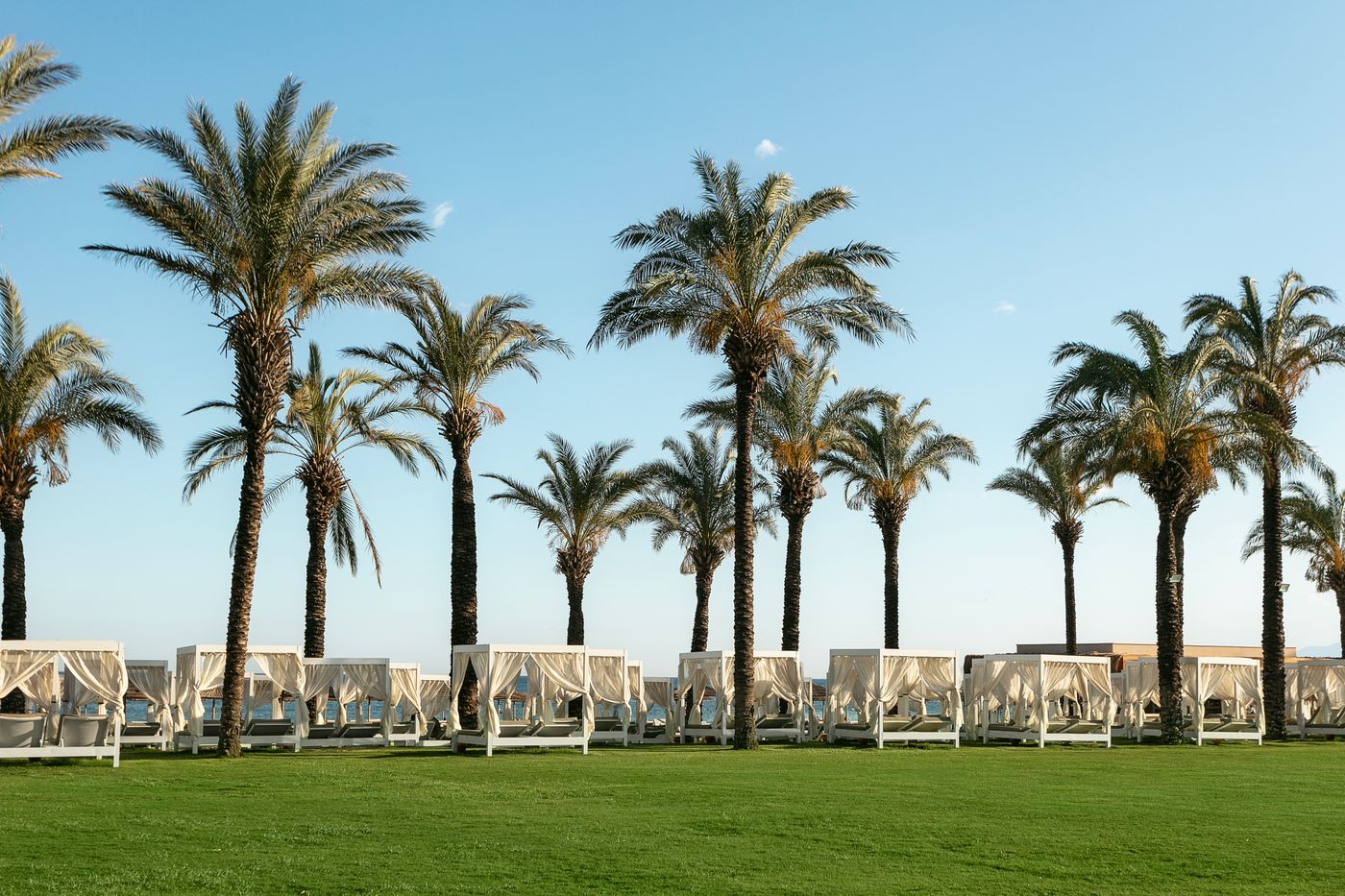 Titanic-Deluxe-Lara-Beach-21