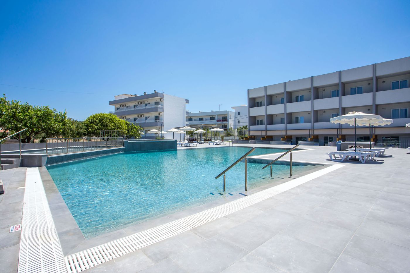 Tsampika Hotel & Studios