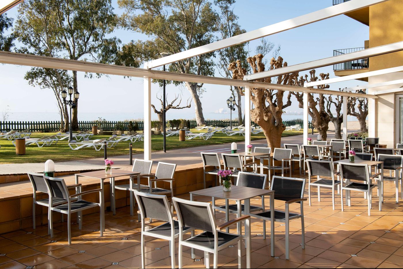 Prestige-Coral-Platja-Restaurant-8